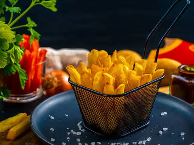 طرز تهیه سیب زمینی سرخ کرده به سبک مک دونالد